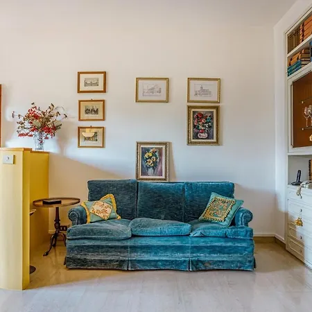 Design Dwelling Near Policlinico&modena Centre Apartment Modena