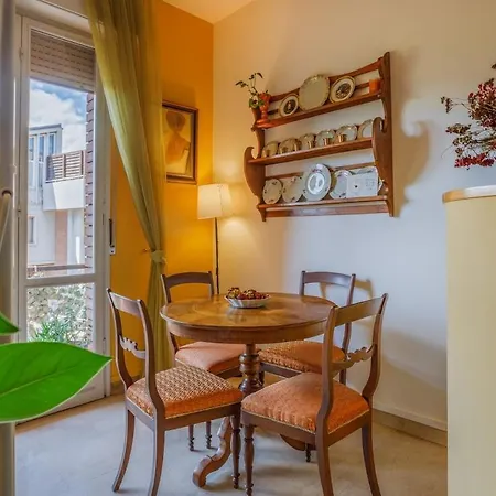 Design Dwelling Near Policlinico&modena Centre Apartment Modena