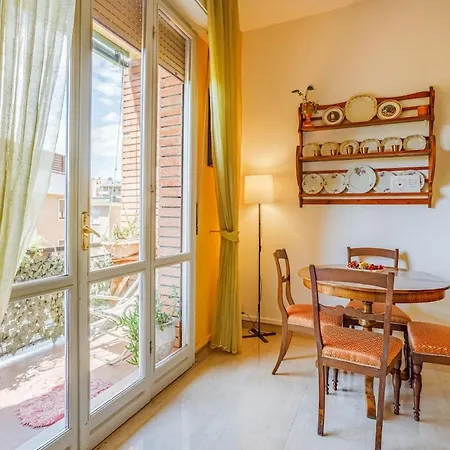 Design Dwelling Near Policlinico&modena Centre